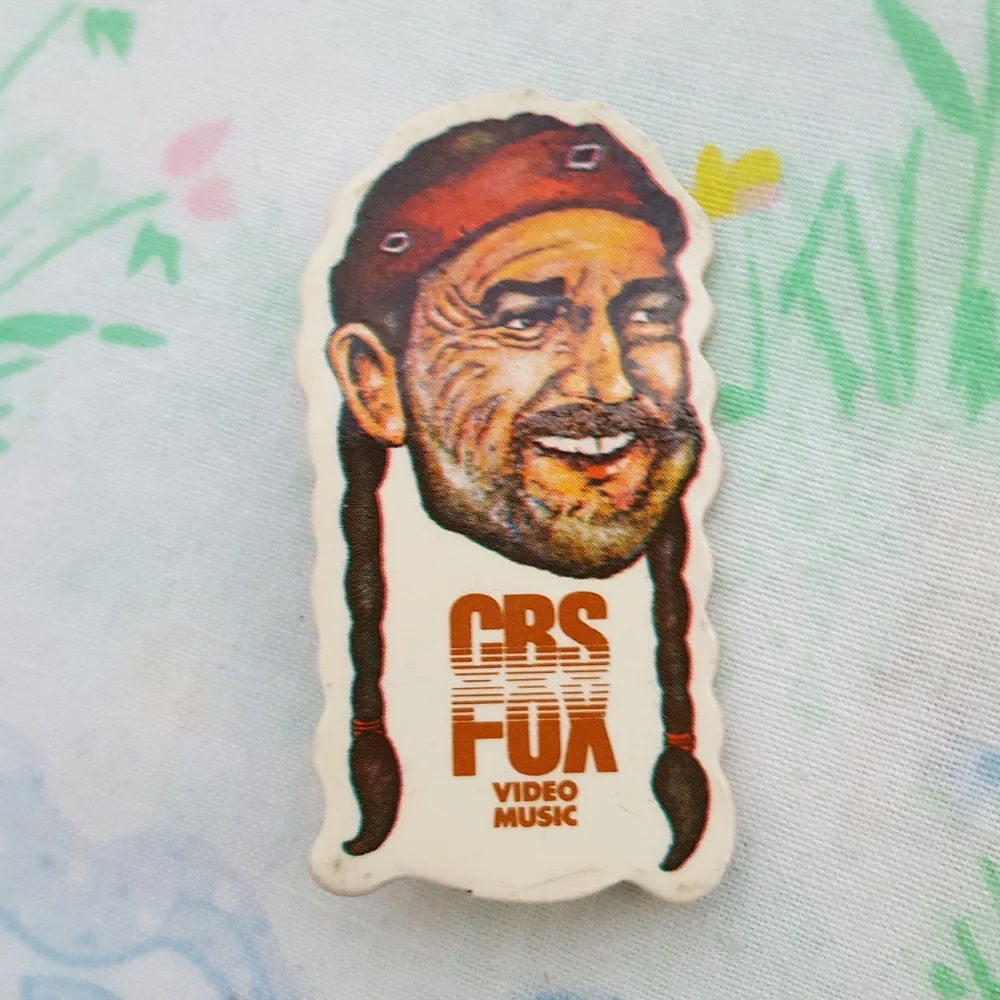 🌙Rare Vtg. Willie Nelson Pin - Picture 2 of 4